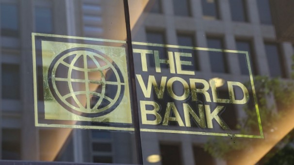 La diaspora algérienne a transféré 2 mds de dollars en 2015, selon la Banque Mondiale