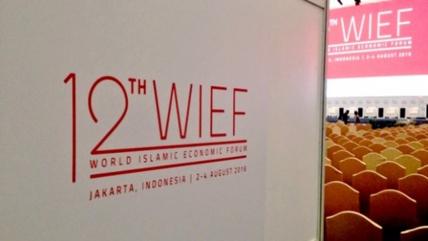 Bouchouareb à Djakarta pour participer au Forum économique islamique mondial