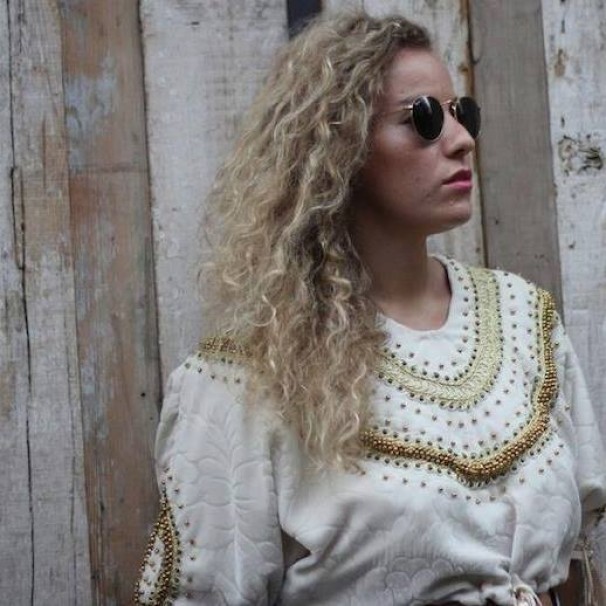 Rencontre  avec Lydia Nourya, styliste algérienne qui lance sa propre marque : De’L CASBAH