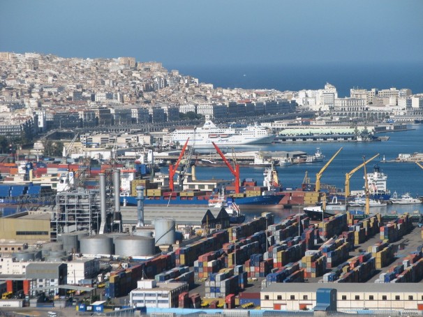 Le gouverneur de la Banque d’Algérie annonce des mesures en faveur des exportations