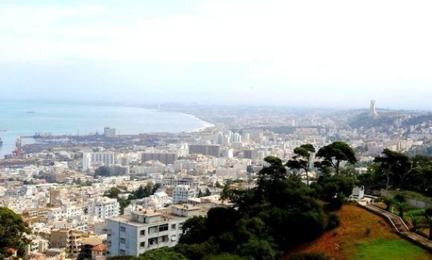 Le Figaro Magazine revisite Alger, vieille cité méditerranéenne