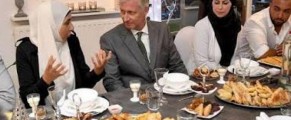 Le roi des Belges partage l’Iftar avec une famille musulmane